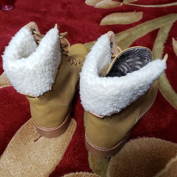 SALE!! High top timberland inspired boot - Picture 4 of 8